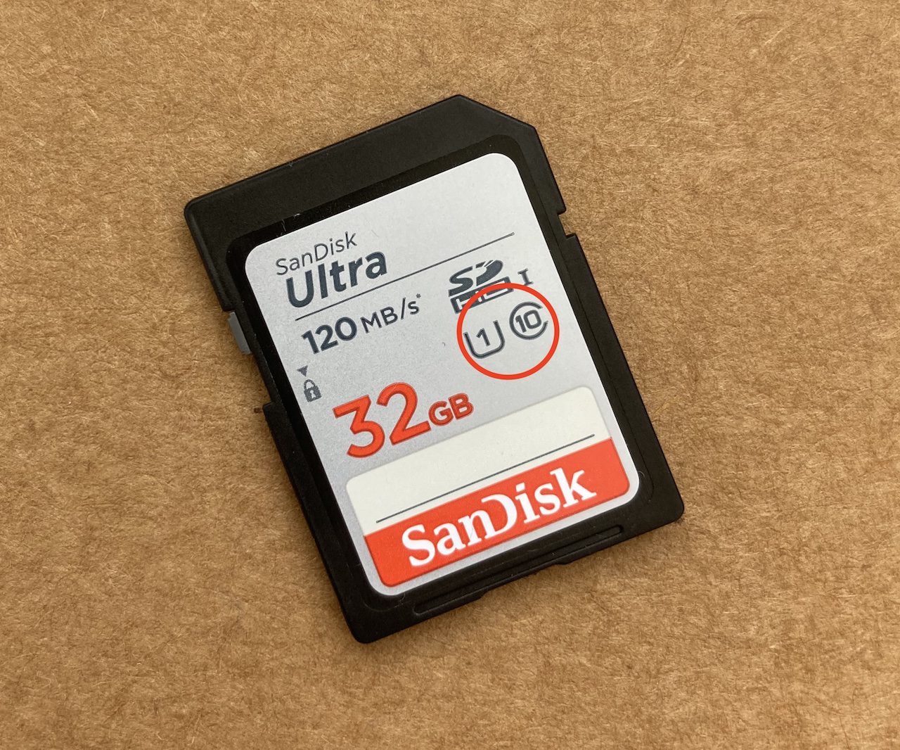 SD card with speed class highlighted